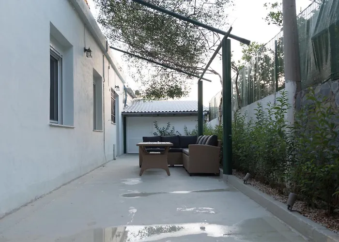 Cityscape House ホームステイ